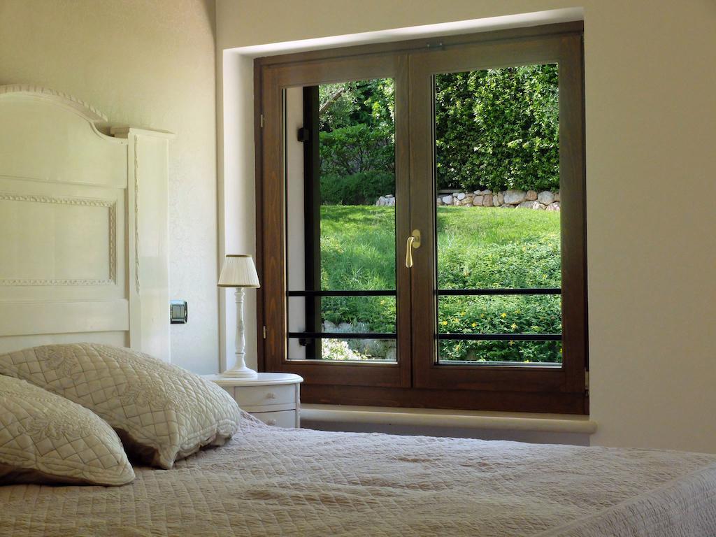 Bed and Breakfast Garda & Golf Caprino Veronese Habitación foto