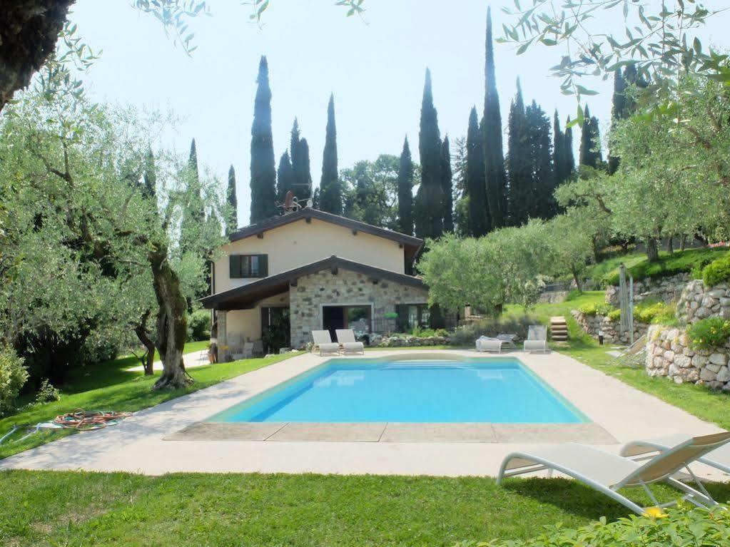 Bed and Breakfast Garda & Golf Caprino Veronese Exterior foto